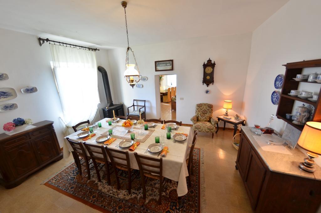 Villa Buonaparte San Miniato Kamer foto