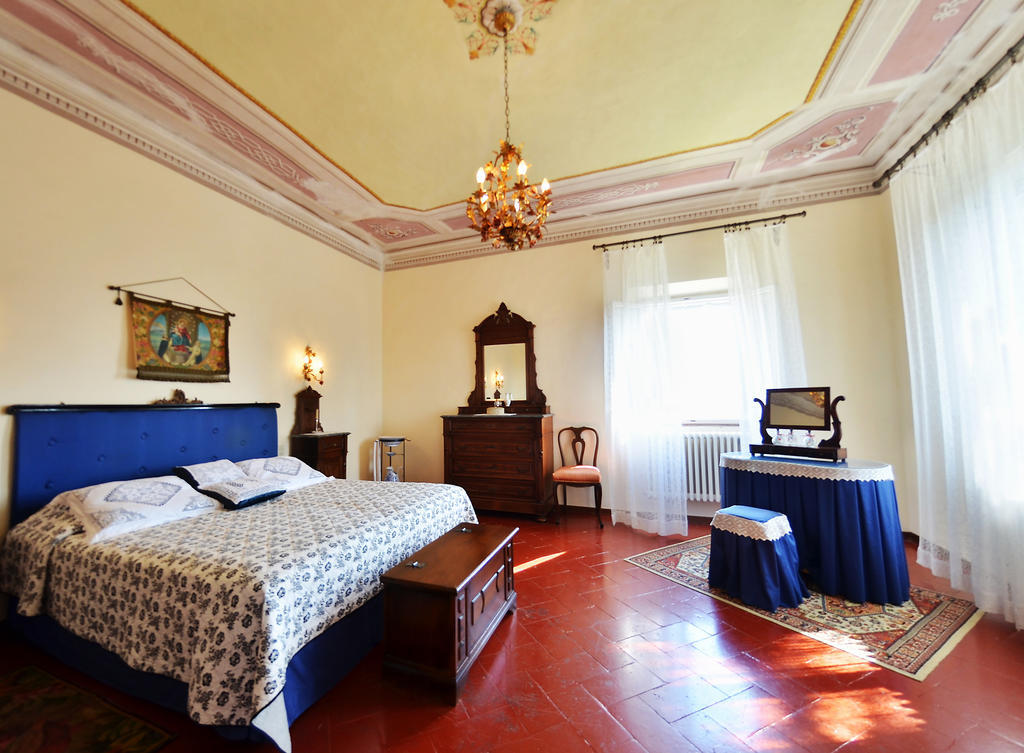 Villa Buonaparte San Miniato Kamer foto