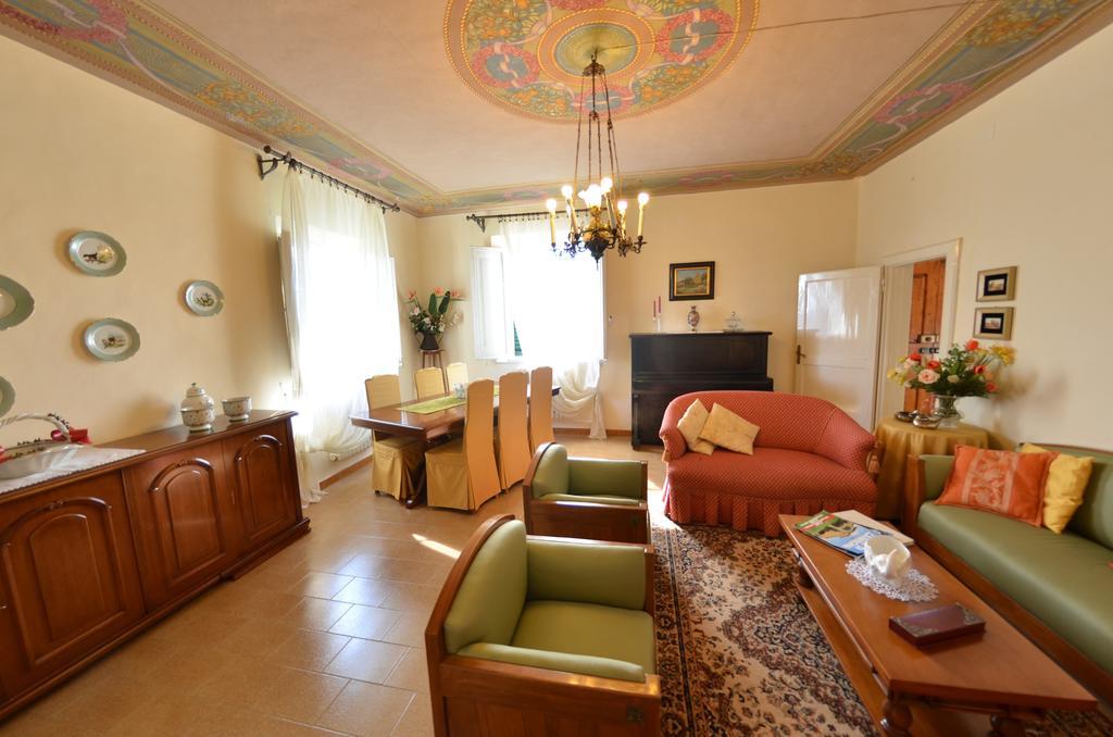 Villa Buonaparte San Miniato Kamer foto